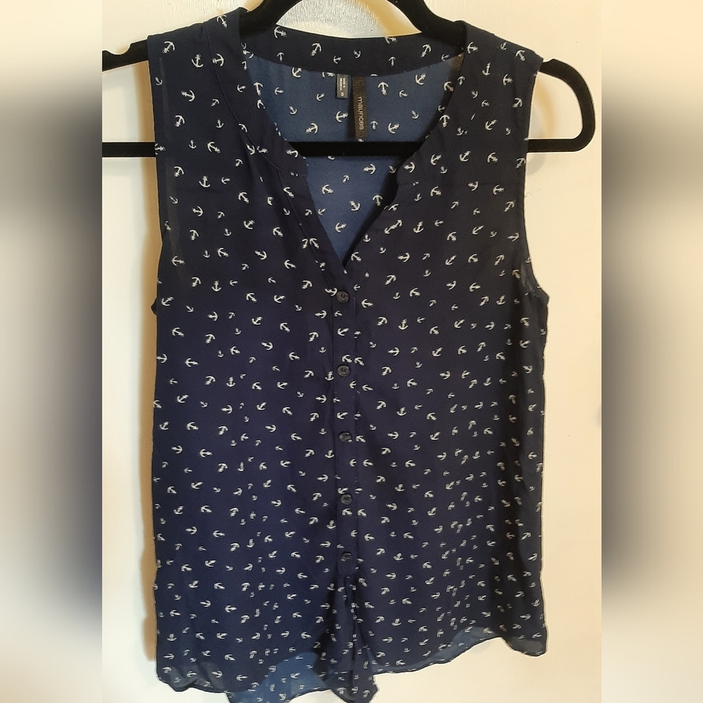 •Maurices Navy Sleeveless Button-Up Blouse Size Small